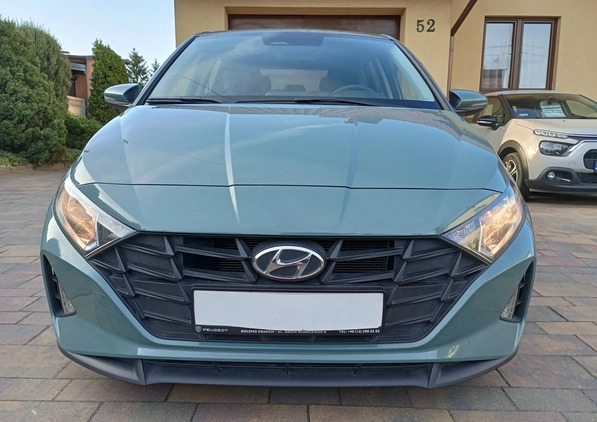 Hyundai i20 cena 49900 przebieg: 109000, rok produkcji 2021 z Lesko małe 154